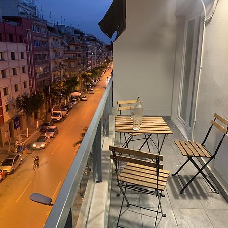 Lux Appartment , 3 Rooms Full Extra , City Center テッサロニキ エクステリア 写真