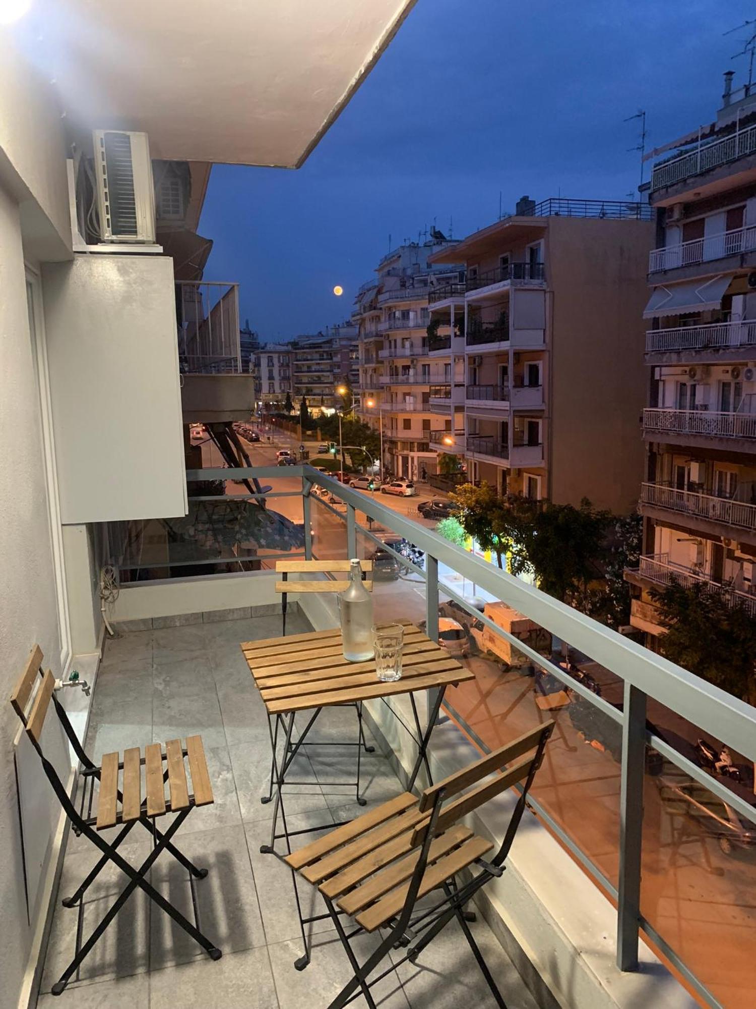 Lux Appartment , 3 Rooms Full Extra , City Center テッサロニキ エクステリア 写真