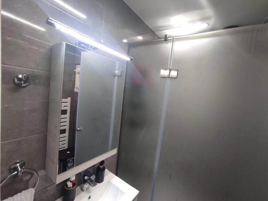 Lux Appartment , 3 Rooms Full Extra , City Center テッサロニキ エクステリア 写真
