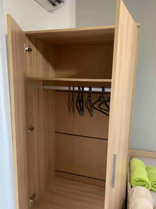 Lux Appartment , 3 Rooms Full Extra , City Center テッサロニキ エクステリア 写真